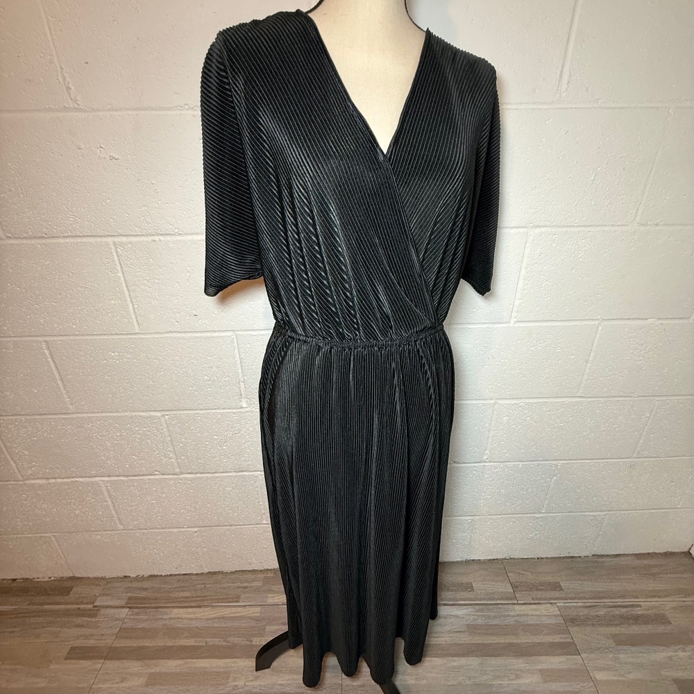 Nine Eight Women's Faux Wrap Plisse Midi Jet Black Dress